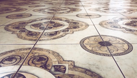How to tile a floor